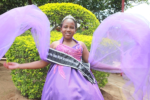 Vivian Wins Miss Hope pageant
