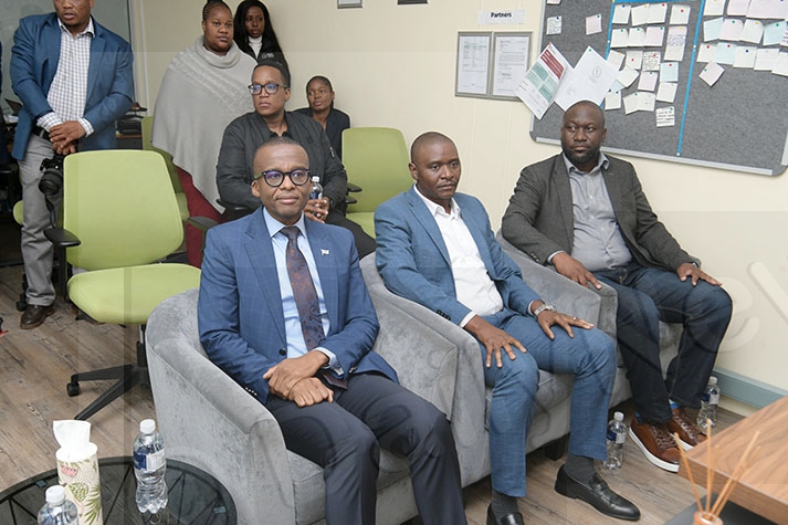 Gaolathe pledges support to Dichaba Group