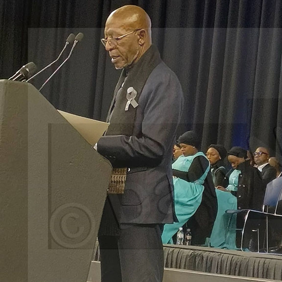 Mogae Tolerant and Reform-Minded Leader