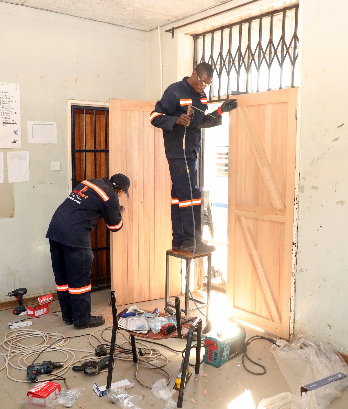 Maoka JSS receives new doors