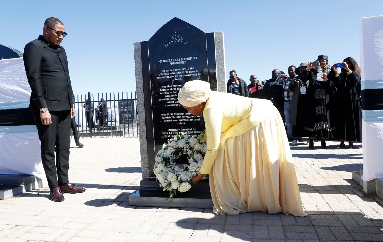 First Lady comforts bereaved families of Mmamatlakala bus tragedy